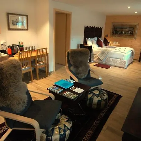 Апартаменты Large Studio For Two On Hiking Trail And Slope *