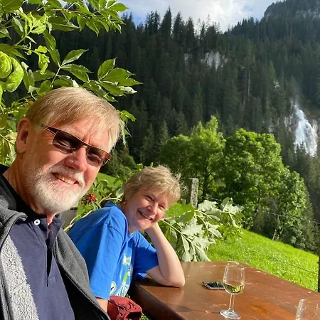 Large Studio For Two On Hiking Trail And Slope *